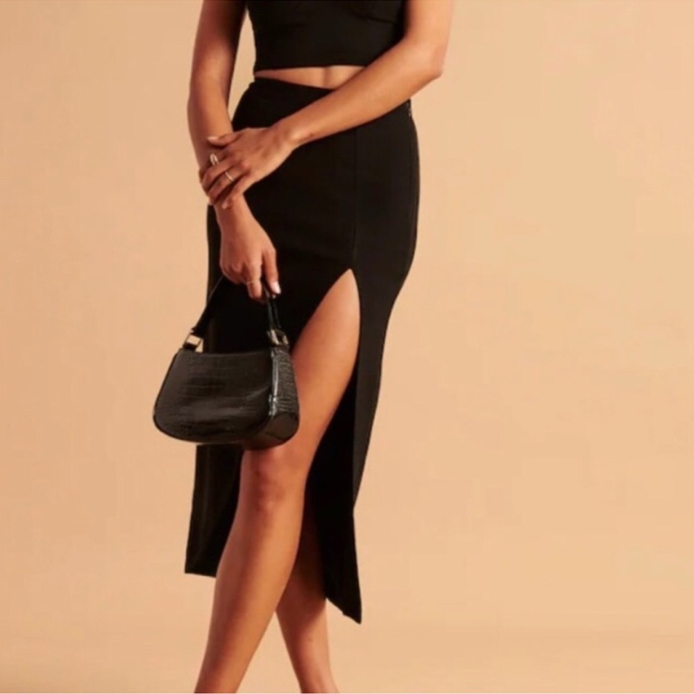 Abercrombie and Fitch Elevated Ponte Midi Skirt